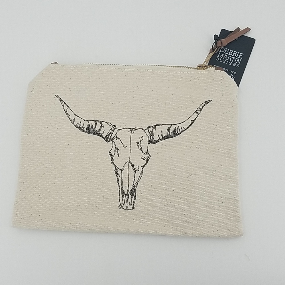 🆕️  Debbie Martin Designs Longhorn Zip Pouch